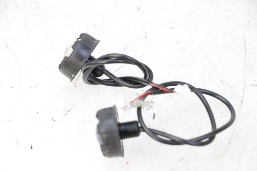 photo de VORNE BLINKER DUALTRON VICTOR LIMITED 1 - Zoom auf Gebrauchszustand