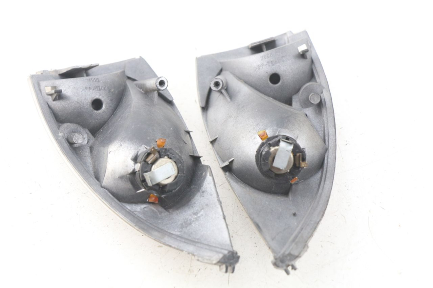 photo de VORNE BLINKER PEUGEOT VIVACITY 100 (1999 - 2008) - Details der Befestigungspunkte