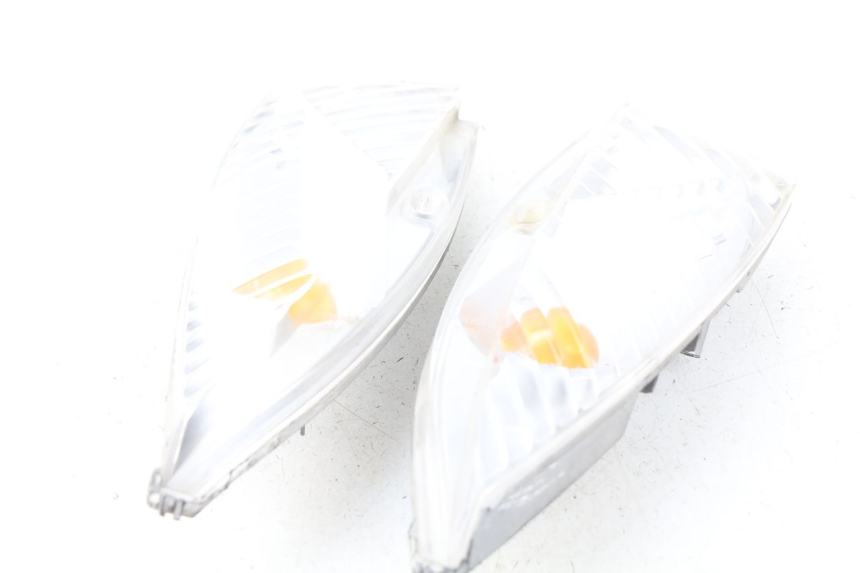 photo de VORNE BLINKER PEUGEOT VIVACITY 100 (1999 - 2008) - Oberflächenzustand und Material