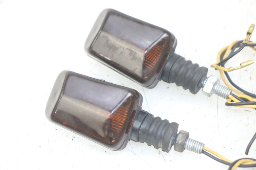 photo de VORNE BLINKER YAMAHA XJN DIVERSION 600 (2000 - 2003) - Oberflächenzustand und Material