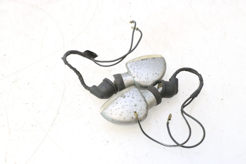 photo de VORNE BLINKER YAMAHA XJR 1300 (1998 - 2002) - Technische Nahaufnahme