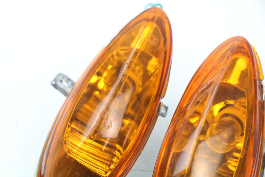 photo de VORNE BLINKER KINROAD XT T-8 125 (2006 - 2006) - Detailansicht des Bauteils