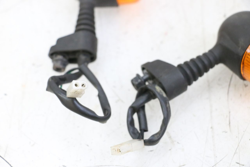 photo de VORNE BLINKER YAMAHA NEOS NEO'S 4T 50 (2008 - 2016) - Detailansicht des Bauteils