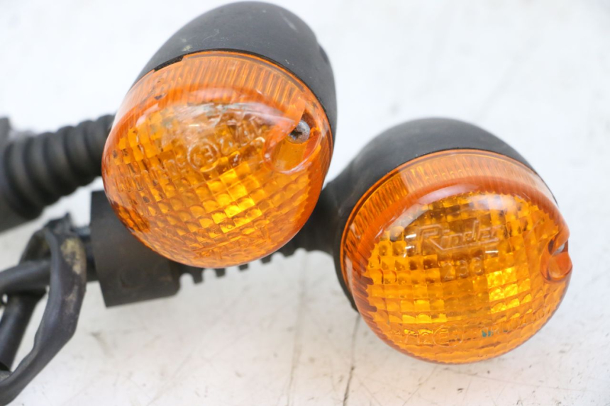 photo de VORNE BLINKER YAMAHA NEOS NEO'S 4T 50 (2008 - 2016) - Zoom auf Gebrauchszustand