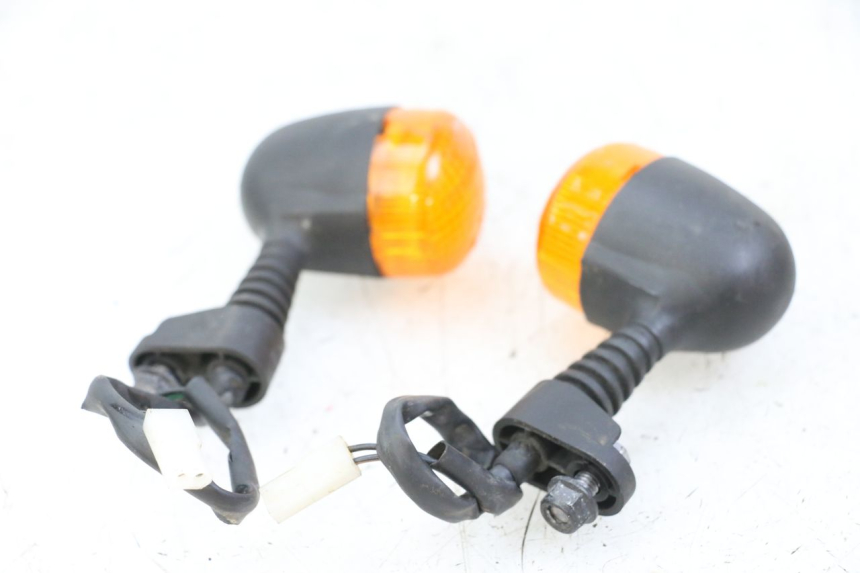 photo de VORNE BLINKER YAMAHA NEOS NEO'S 4T 50 (2008 - 2016) - Gesamtansicht des Produkts