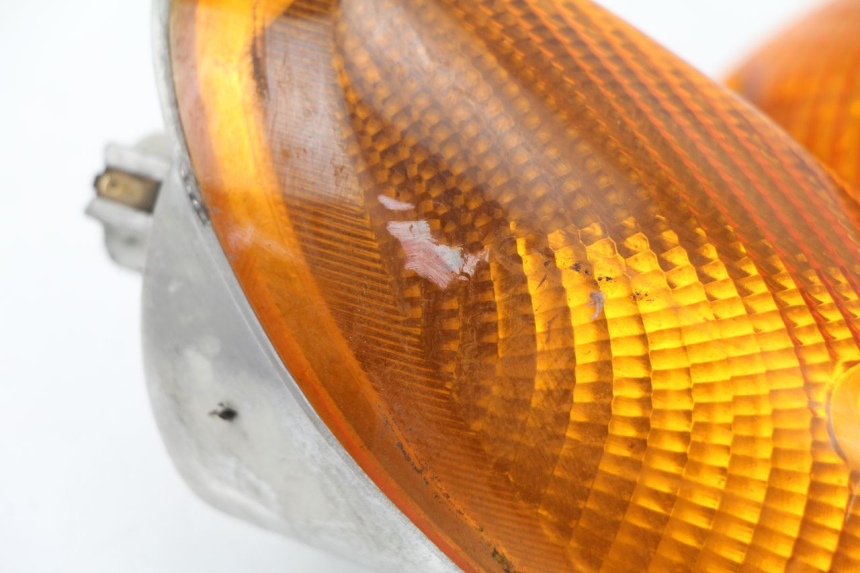 photo de VORNE BLINKER YAMAHA YP MAJESTY 125 (1998 - 2001) - Oberflächenzustand und Material