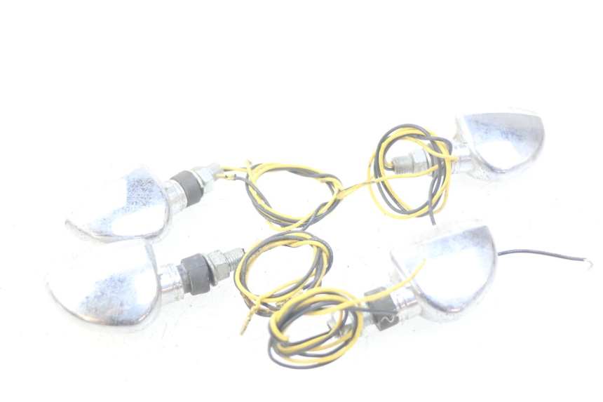 photo de VORDERBLINKER KAWASAKI ZEPHYR 1100 ( - 1995) - Zoom auf Gebrauchszustand