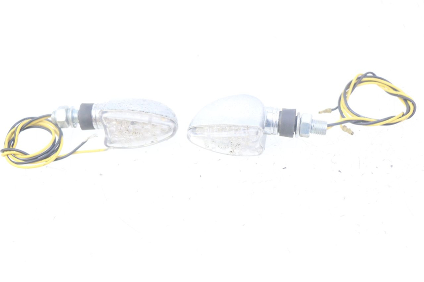 photo de VORDERBLINKER KAWASAKI ZEPHYR 1100 ( - 1995) - Kennzeichnungen und Originalreferenzen