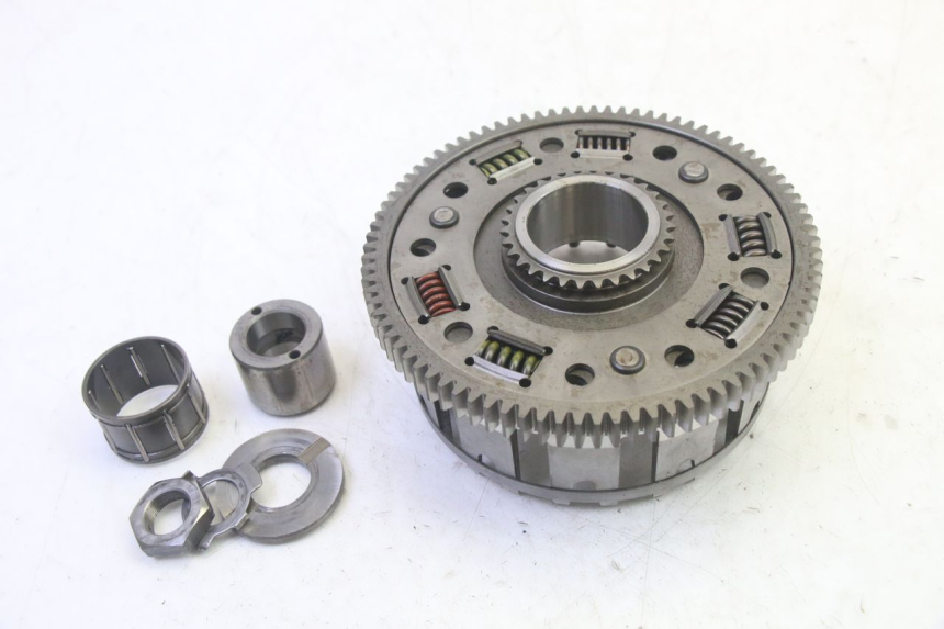 photo de KUPPLUNGSGLOCKE YAMAHA FZ6 N FAZER 600 (2004 - 2006) - Technische Nahaufnahme