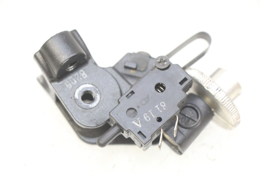 photo de KUPPLUNGSHEBEL HONDA CB R 1000 (2018 - 2023) - Technische Nahaufnahme