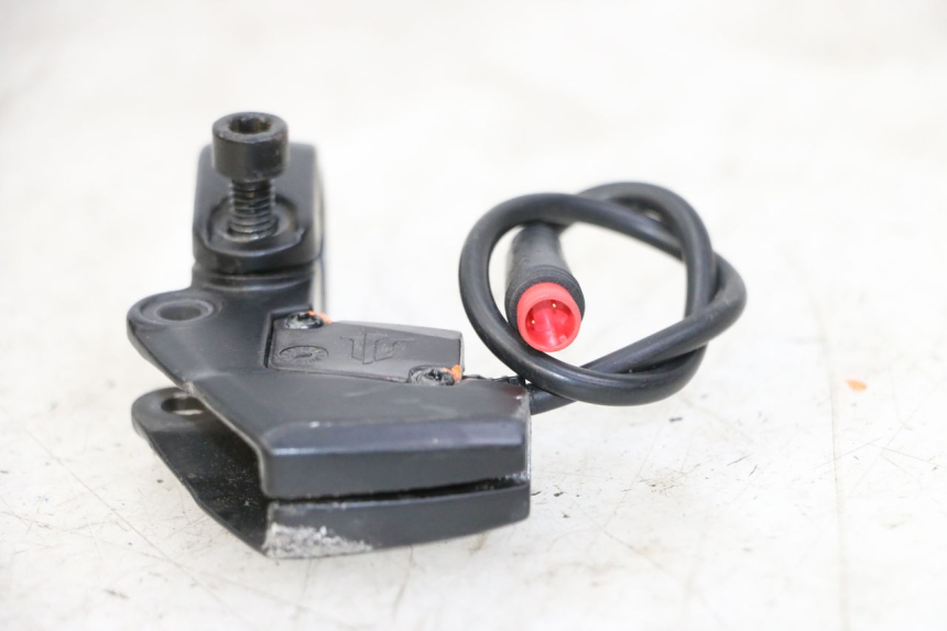 photo de BREMSARMATUR LINKS URBANGLIDE E-CROSS PRO 1 - Detailansicht des Bauteils