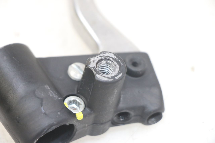 photo de LINKS BREMSHEBEL PIAGGIO FLY 125 (2005 - 2012) - Technische Nahaufnahme