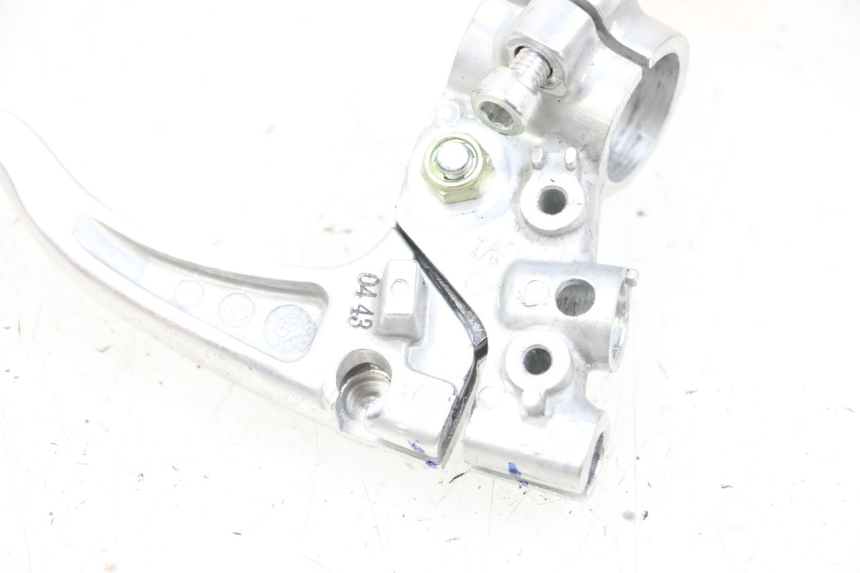 photo de BREMSARMATUR LINKS YAMAHA NEO'S CORE 1 (2022 - 2026) - Technische Nahaufnahme