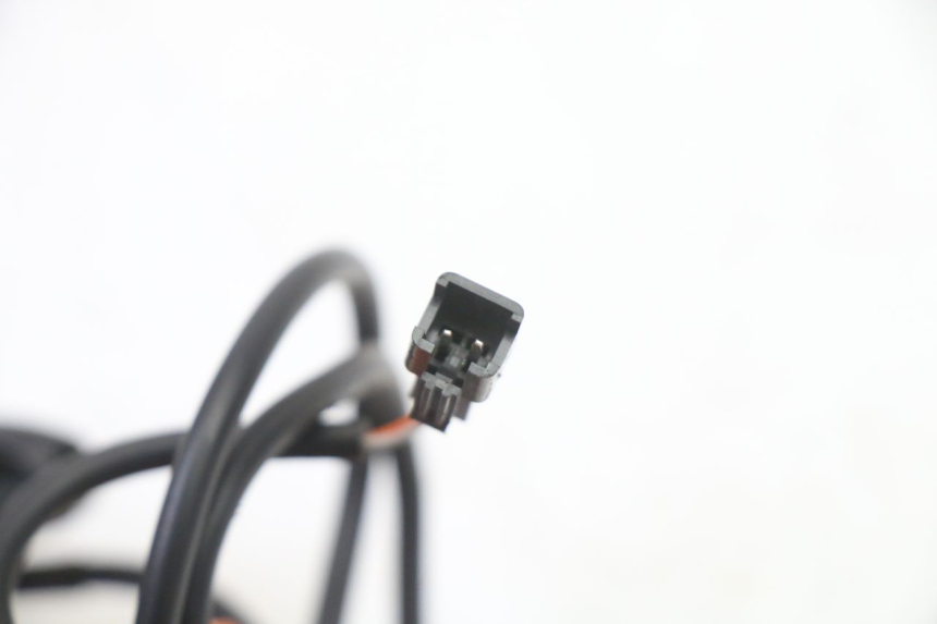 photo de BREMSARMATUR LINKS PUNK ELECTRIC RIDER 1 - Details der Befestigungspunkte