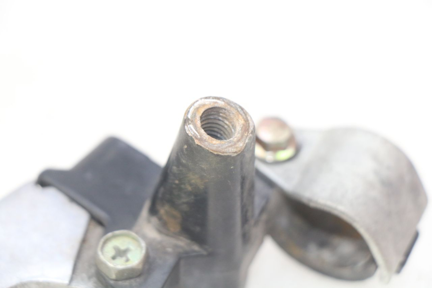 photo de LINKS BREMSHEBEL YIYING YY50QT-10 50 (2007 - 2022) - Zoom auf Gebrauchszustand