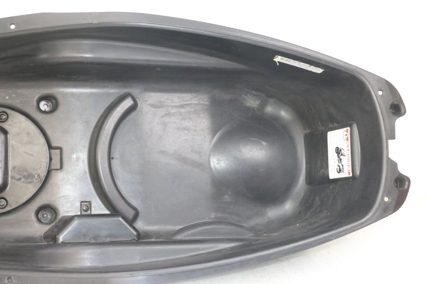 photo de SITZBANKABDECKUNG QUADRO 3D S 350 (2013 - 2018) - Oberflächenzustand und Material