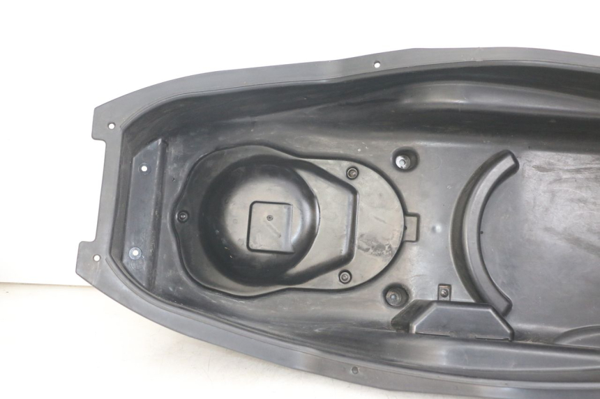 photo de SITZBANKABDECKUNG QUADRO 3D S 350 (2013 - 2018) - Geprüftes Gebrauchtteil