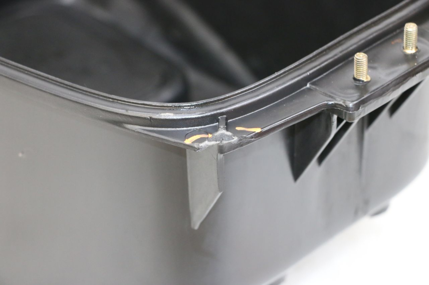 photo de SITZBANKABDECKUNG KYMCO AGILITY 4T 50 (2005 - 2018) - Alternative Perspektive