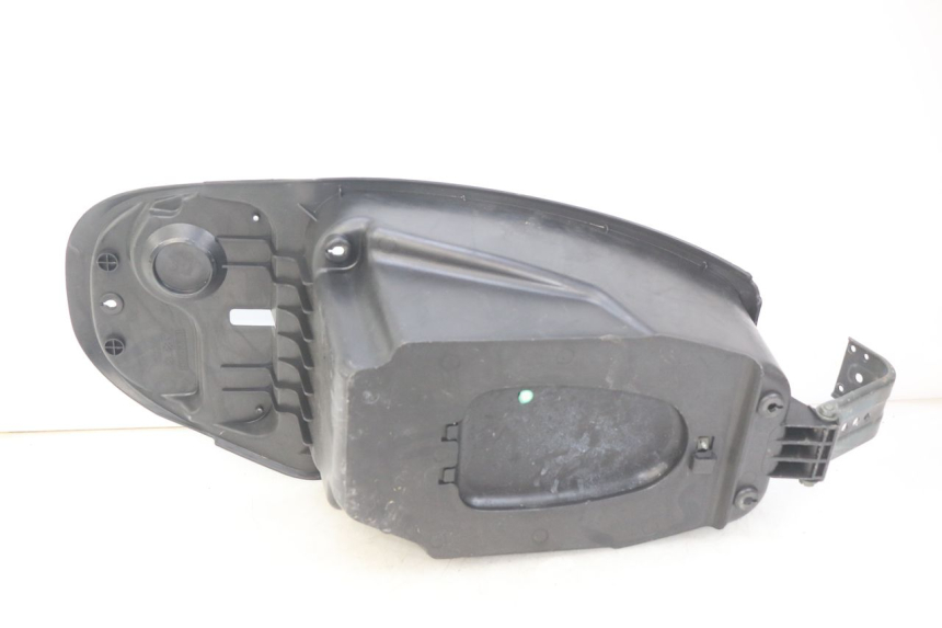 photo de SITZBANKABDECKUNG ECCITY ARTELEC 670 1 (2013 - 2017) - Alternative Perspektive