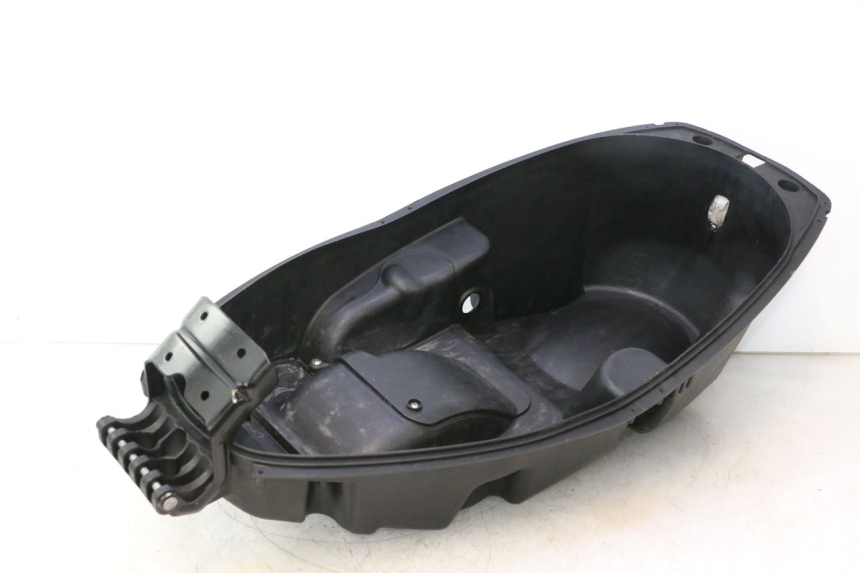 photo de HELMFACH APRILIA ATLANTIC S 125 (2010 - 2013) - Technische Nahaufnahme