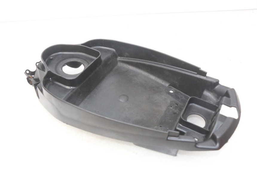 photo de SITZBANKABDECKUNG MBK BOOSTER SPIRIT NAKED 50 (2004 - 2017) - Details der Befestigungspunkte