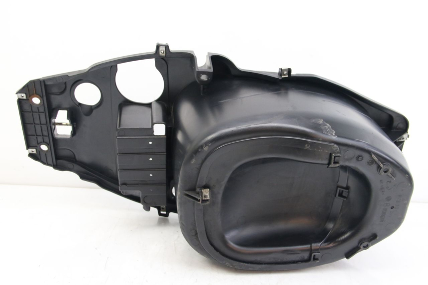 photo de SITZBANKABDECKUNG DERBI BOULEVARD 50 (2009 - 2006) - Details der Befestigungspunkte