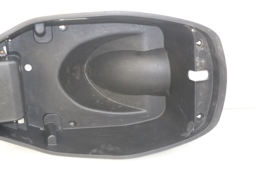 photo de SITZBANKABDECKUNG SYM CITYCOM CITY COM 125 (2009 - 2014) - Details der Befestigungspunkte