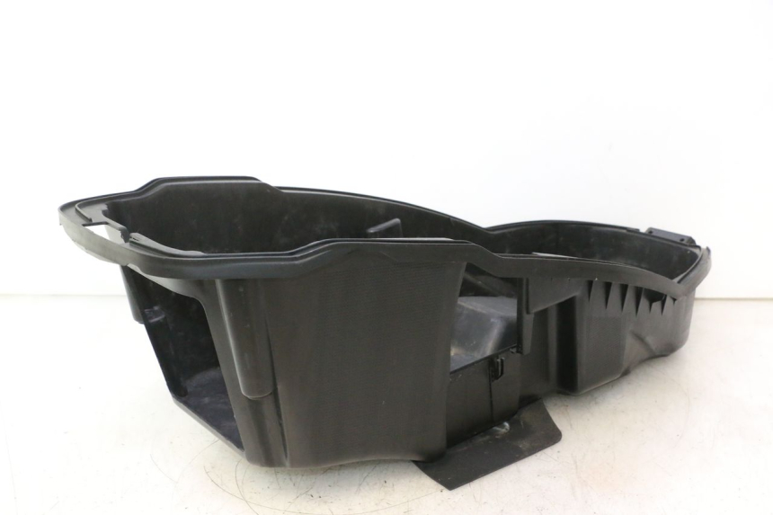 photo de SITZBANKABDECKUNG PEUGEOT CITYSTAR 2T 50 (2018 - 2021) - Oberflächenzustand und Material