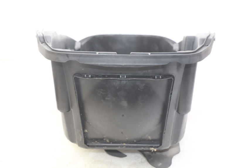 photo de SITZBANKABDECKUNG PEUGEOT CITYSTAR AIR 125 (2014 - 2017) - Technische Nahaufnahme