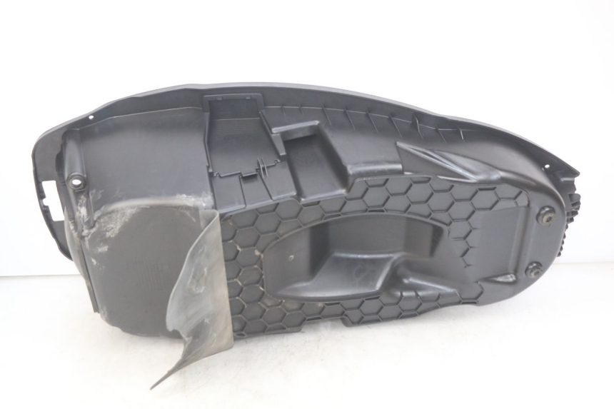 photo de SITZBANKABDECKUNG PEUGEOT CITYSTAR 125 (2011 - 2017) - Detailansicht des Bauteils