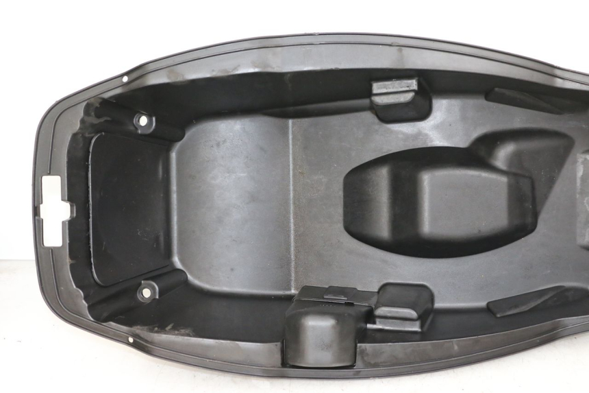 photo de SITZBANKABDECKUNG PEUGEOT CITYSTAR 50 (2013 - 2017) - Gesamtansicht des Produkts