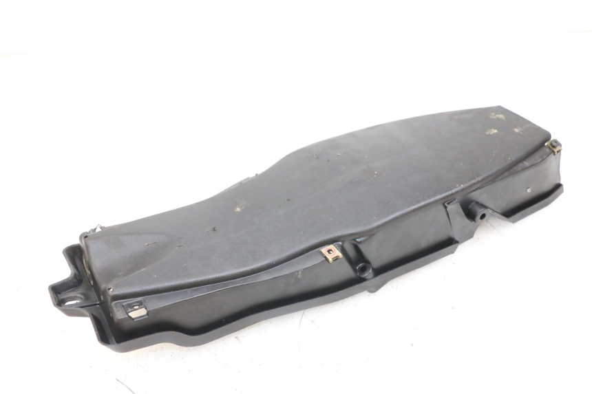 photo de SITZBANKABDECKUNG GILERA DNA 50 (2000 - 2007) - Details der Befestigungspunkte