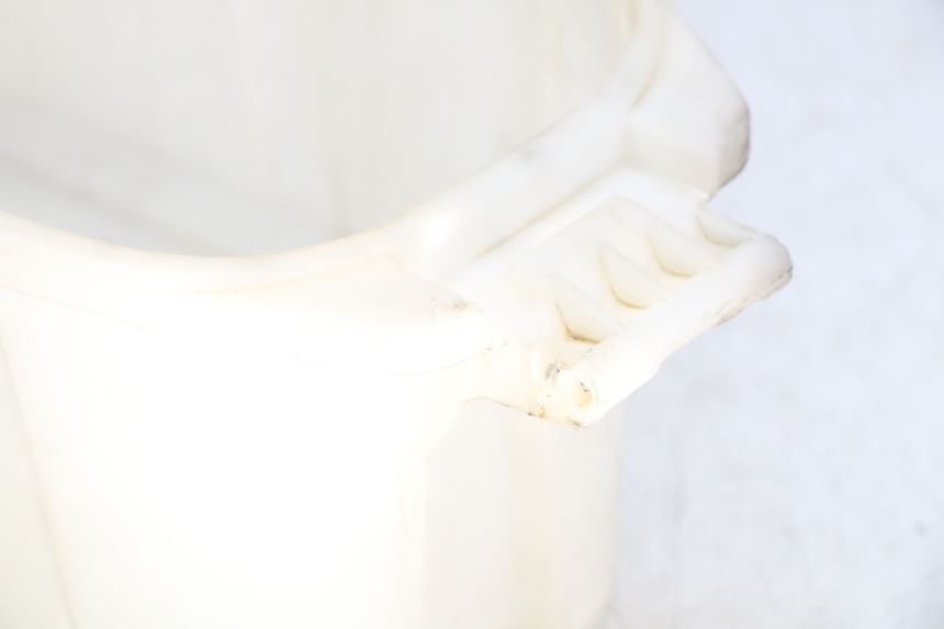 photo de SITZBANKABDECKUNG EASY WATTS E-OPAI 1 (2019 - 2024) - Details der Befestigungspunkte