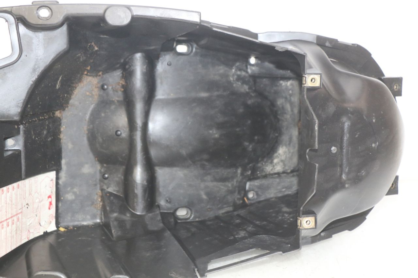 photo de SITZBANKABDECKUNG PEUGEOT ELYSEO 125 (1999 - 2004) - Geprüftes Gebrauchtteil