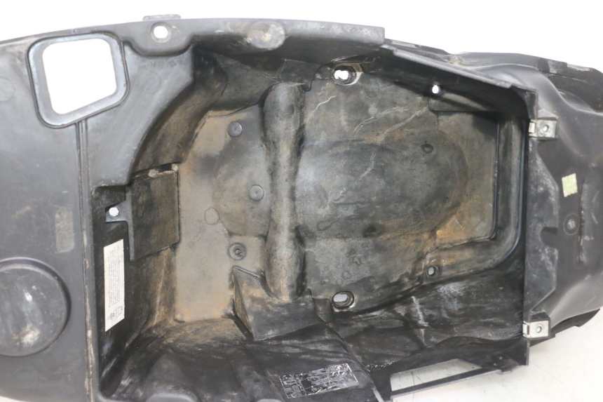 photo de HELMFACH PEUGEOT ELYSTAR 50 (2002 - 2014) - Charakteristische Merkmale