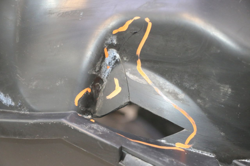 photo de HELMFACH PEUGEOT ELYSTAR 50 (2002 - 2014) - Technische Nahaufnahme