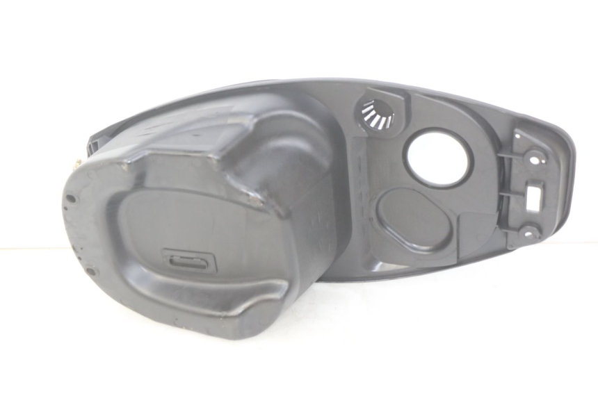 photo de SITZBANKABDECKUNG JM MOTORS EVOLIS 4T 50 (2018 - 2022) - Detailansicht des Bauteils