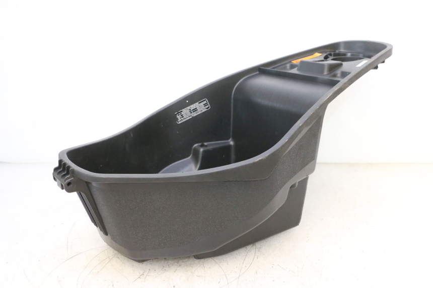 photo de SITZBANKKOFFER KEEWAY F-ACT FACT EVO 50 (2020 - 2026) - Oberflächenzustand und Material