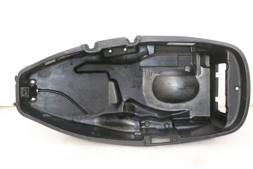 photo de SITZBANKABDECKUNG HONDA FES S-WING SWING ABS 125 (2007 - 2015) - Hauptansicht