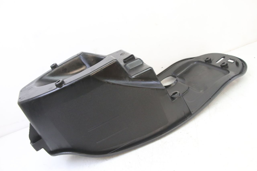 photo de SITZBANKABDECKUNG SYM FIDDLE 3 III 125 (2014 - 2020) - Details der Befestigungspunkte