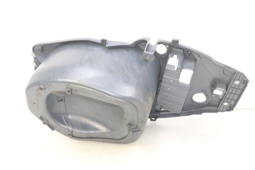 photo de SITZBANKABDECKUNG PIAGGIO FLY 100 (2006 - 2010) - Detailansicht des Bauteils