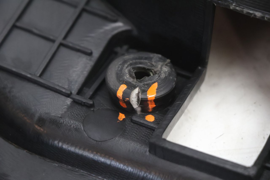 photo de HELMFACH KEEWAY FOCUS 50 (2006 - 2009) - Details der Befestigungspunkte