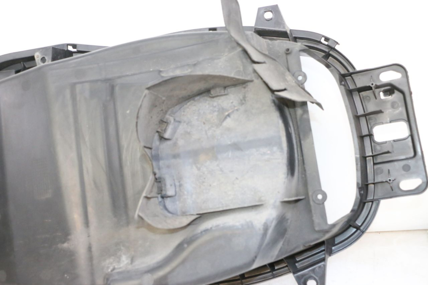 photo de HELMFACH HONDA FORZA ABS 300 (2013 - 2017) - Kennzeichnungen und Originalreferenzen