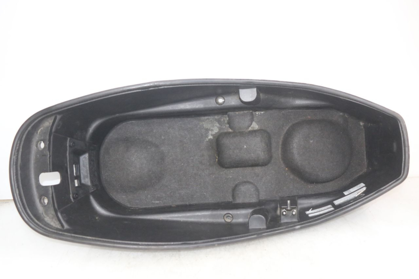 photo de SITZBANKABDECKUNG SYM GTS EFI 125 (2012 - 2016) - Hauptansicht