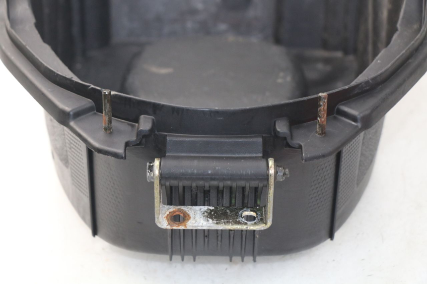 photo de SITZBANKABDECKUNG PEUGEOT KISBEE 2T 50 (2010 - 2017) - Alternative Perspektive