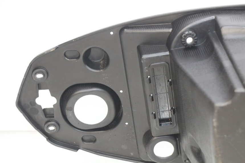 photo de SITZBANKABDECKUNG PEUGEOT KISBEE 2T 50 (2010 - 2017) - Zoom auf Gebrauchszustand