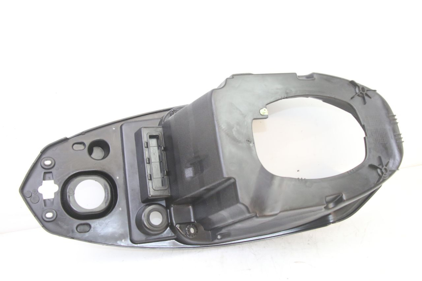 photo de SITZBANKABDECKUNG PEUGEOT KISBEE 2T 50 (2010 - 2017) - Geprüftes Gebrauchtteil