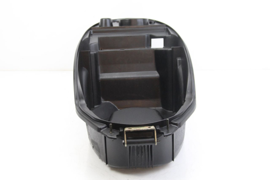 photo de SITZBANKABDECKUNG PEUGEOT KISBEE 4T 50 (2018 - 2022) - Technische Nahaufnahme