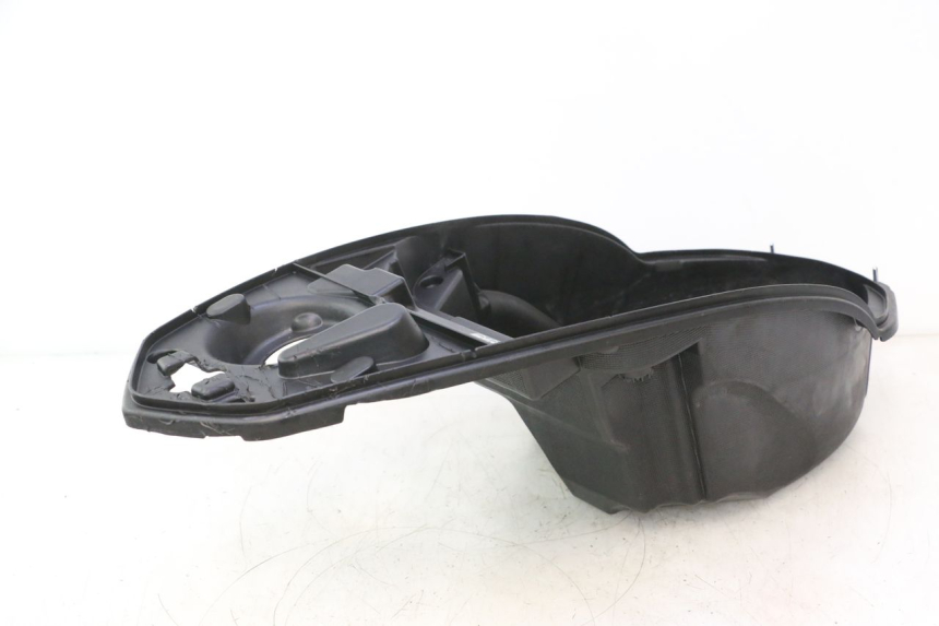 photo de HELMFACH PEUGEOT KISBEE 4T 50 (2023 - 2026) - Charakteristische Merkmale