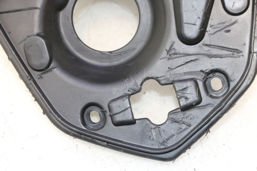 photo de HELMFACH PEUGEOT KISBEE 4T 50 (2023 - 2026) - Oberflächenzustand und Material